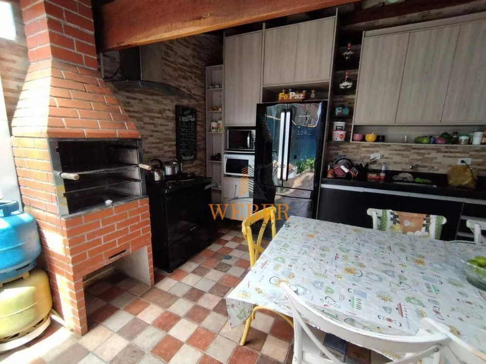 Sobrado à venda com 3 quartos, 180m² - Foto 4