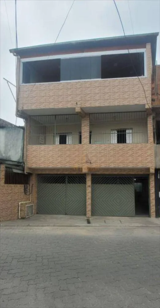 Sobrado, 3 quartos, 240 m² - Foto 1