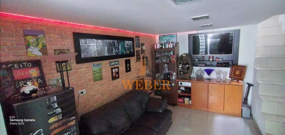 Casa à venda com 3 quartos, 170m² - Foto 1