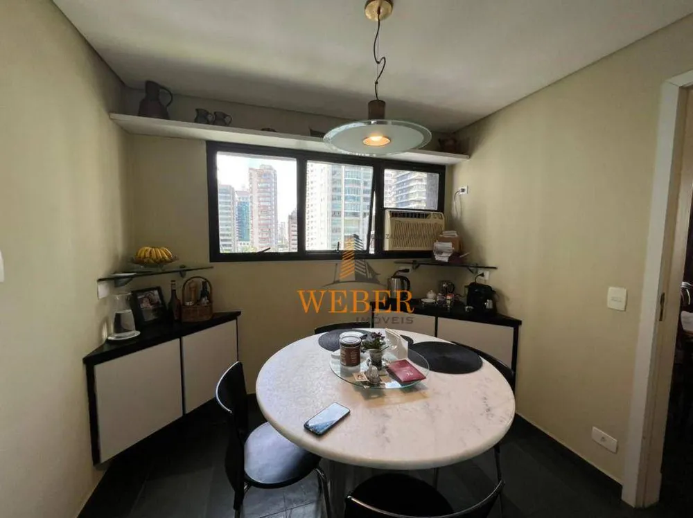 Apartamento, 4 quartos, 220 m² - Foto 6