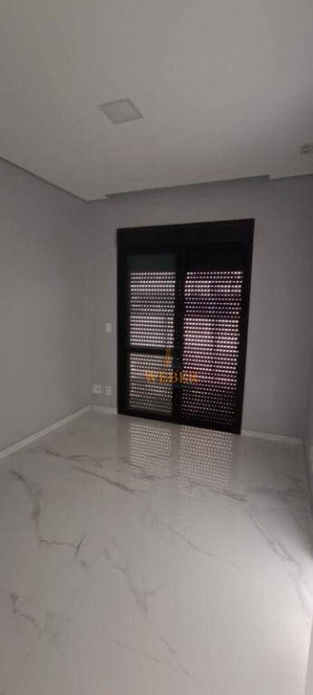 Apartamento à venda com 3 quartos, 106m² - Foto 1