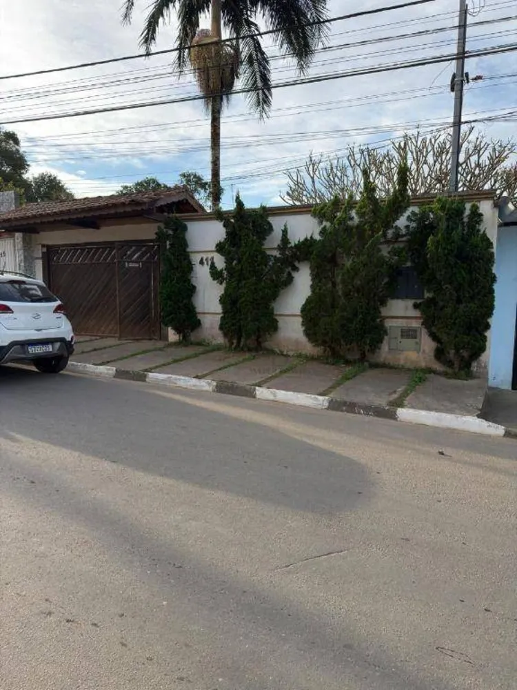 Casa, 4 quartos, 200 m² - Foto 1