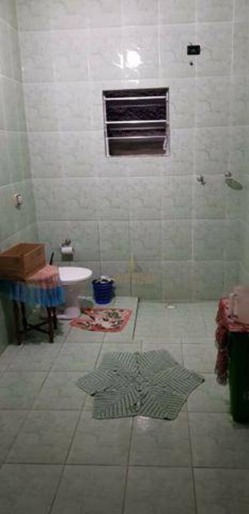 Casa à venda com 2 quartos, 120m² - Foto 2
