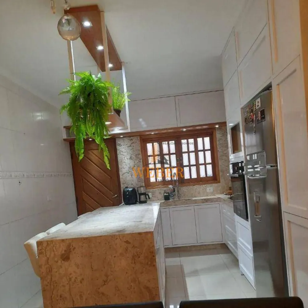 Sobrado, 3 quartos, 182 m² - Foto 2