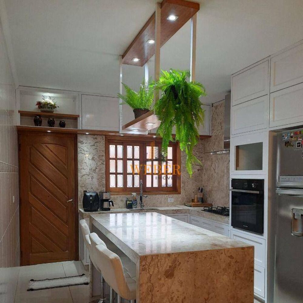 Sobrado, 3 quartos, 182 m² - Foto 1