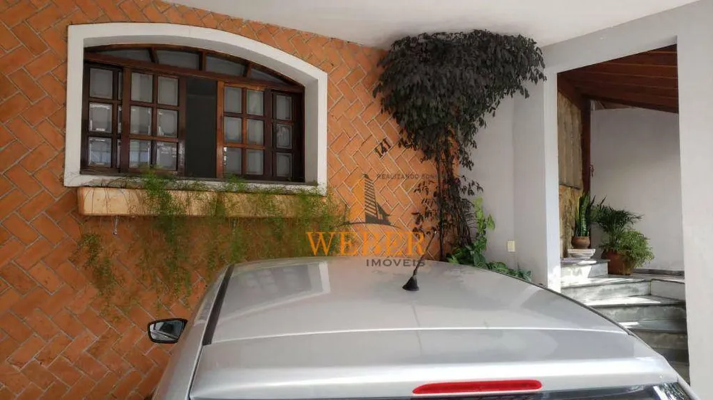 Sobrado, 4 quartos, 204 m² - Foto 1