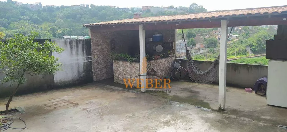 Casa à venda com 3 quartos, 180m² - Foto 4