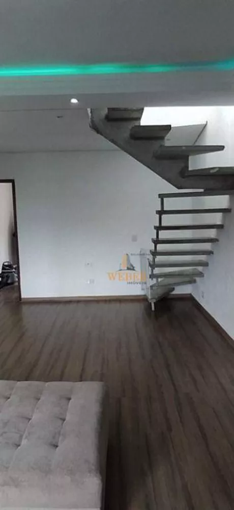 Casa à venda com 3 quartos, 180m² - Foto 2