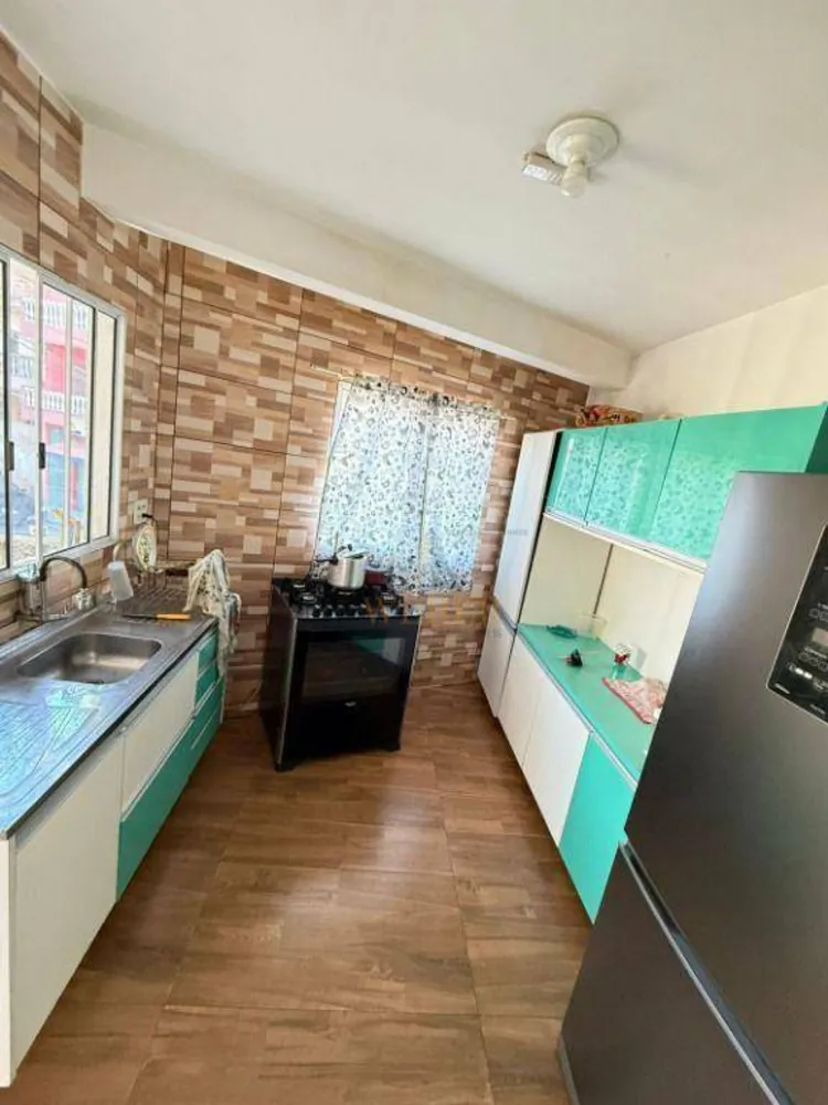 Sobrado, 3 quartos, 240 m² - Foto 1