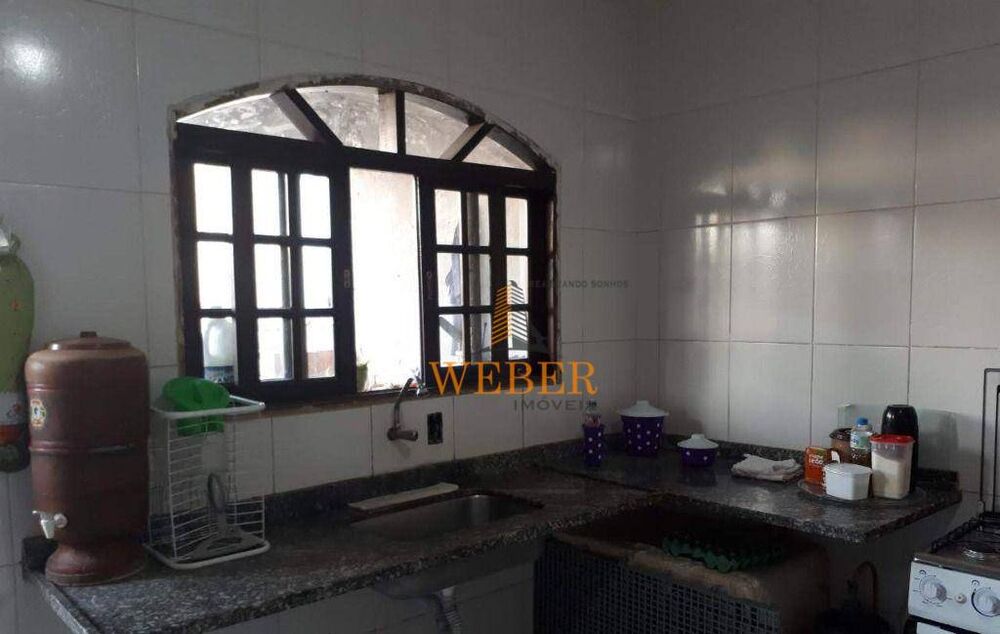 Sobrado, 3 quartos, 180 m² - Foto 1
