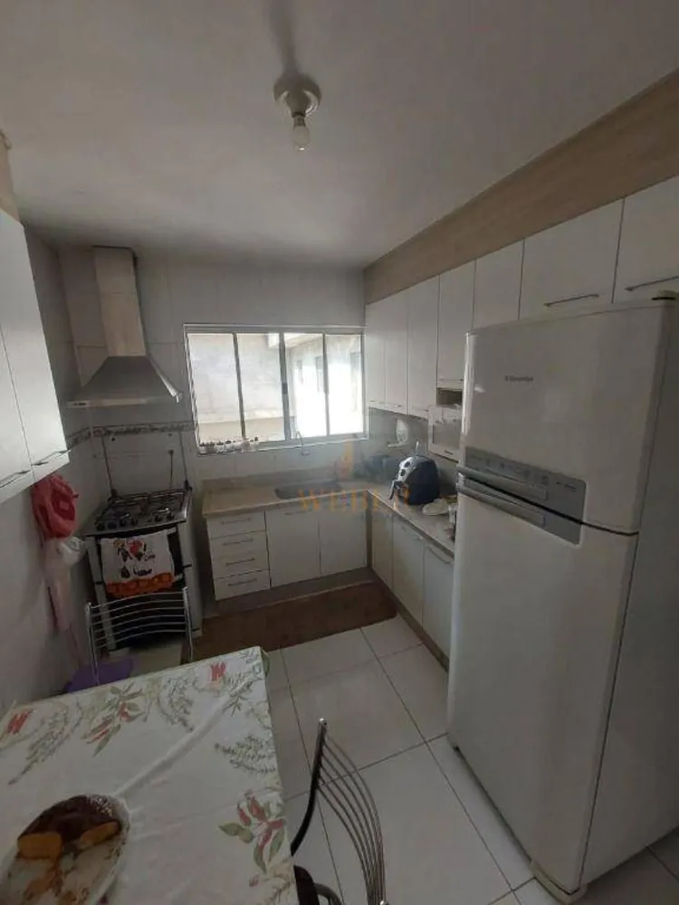 Casa, 6 quartos, 230 m² - Foto 3