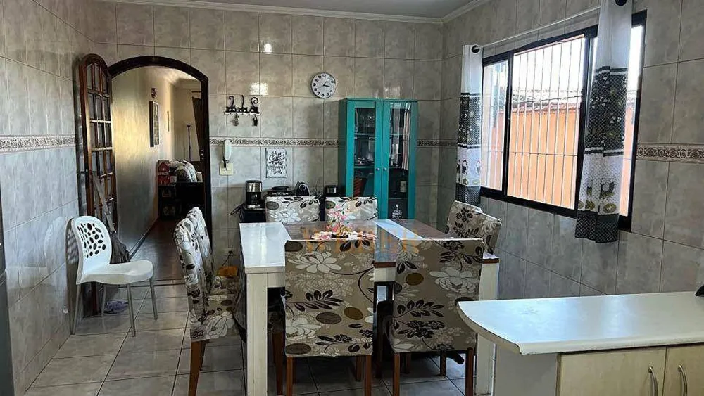 Casa, 3 quartos, 180 m² - Foto 3