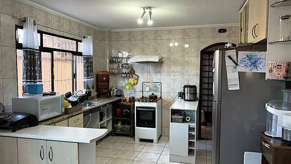 Casa, 3 quartos, 180 m² - Foto 1