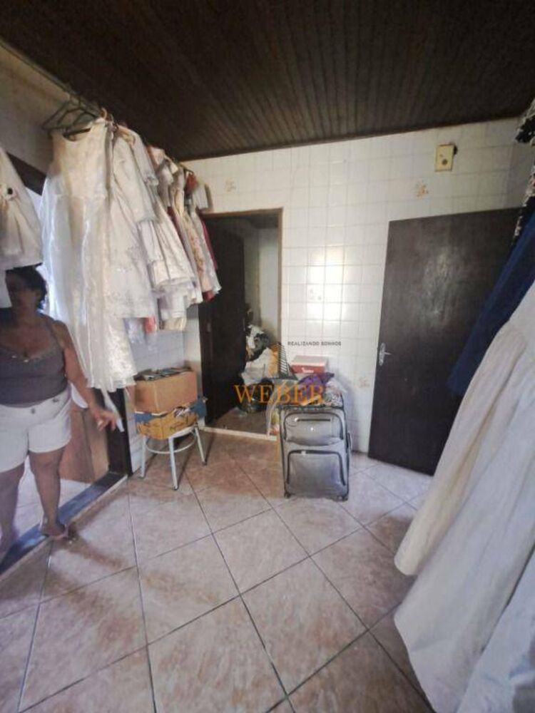 Casa, 3 quartos, 210 m² - Foto 3