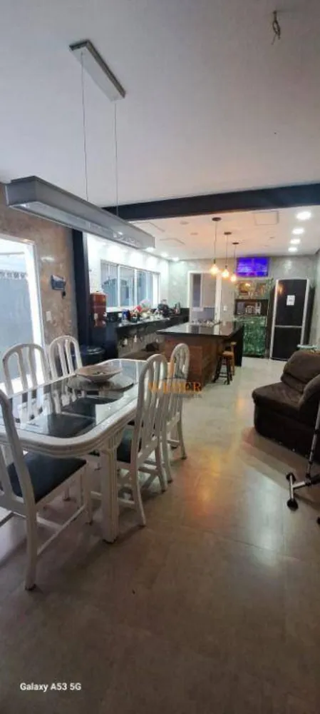 Sobrado, 4 quartos, 228 m² - Foto 13