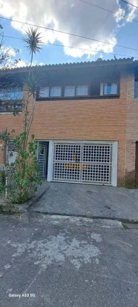 Sobrado, 4 quartos, 228 m² - Foto 1