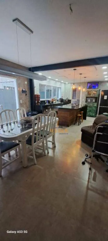 Sobrado, 4 quartos, 228 m² - Foto 8