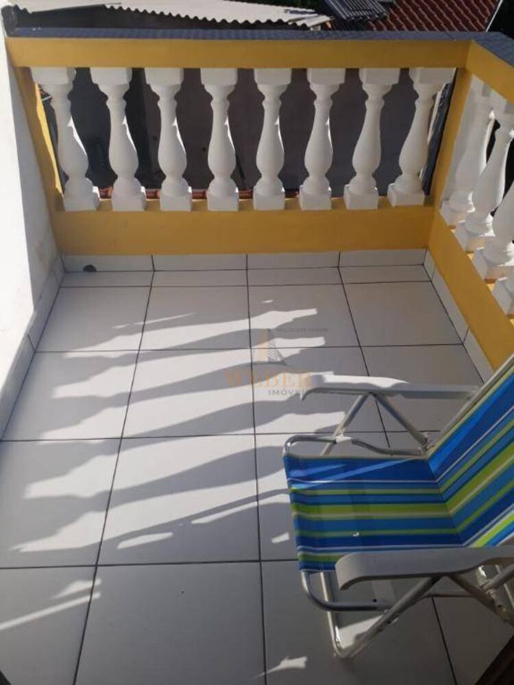 Casa à venda com 3 quartos, 110m² - Foto 2