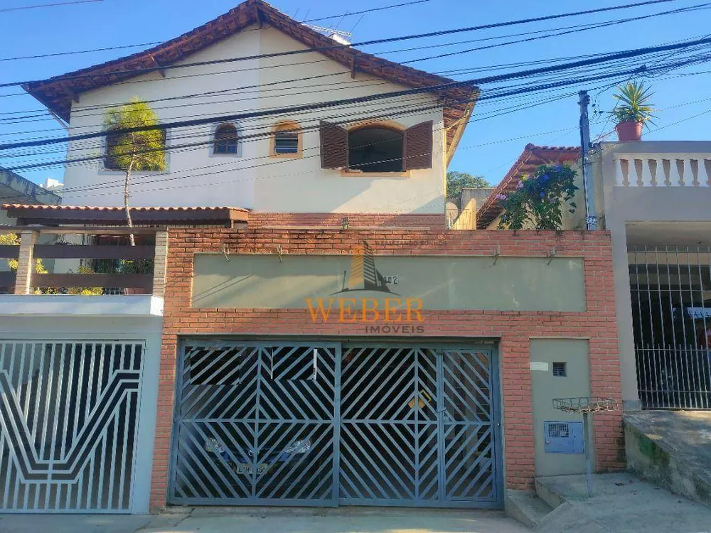 Sobrado, 3 quartos, 215 m² - Foto 1