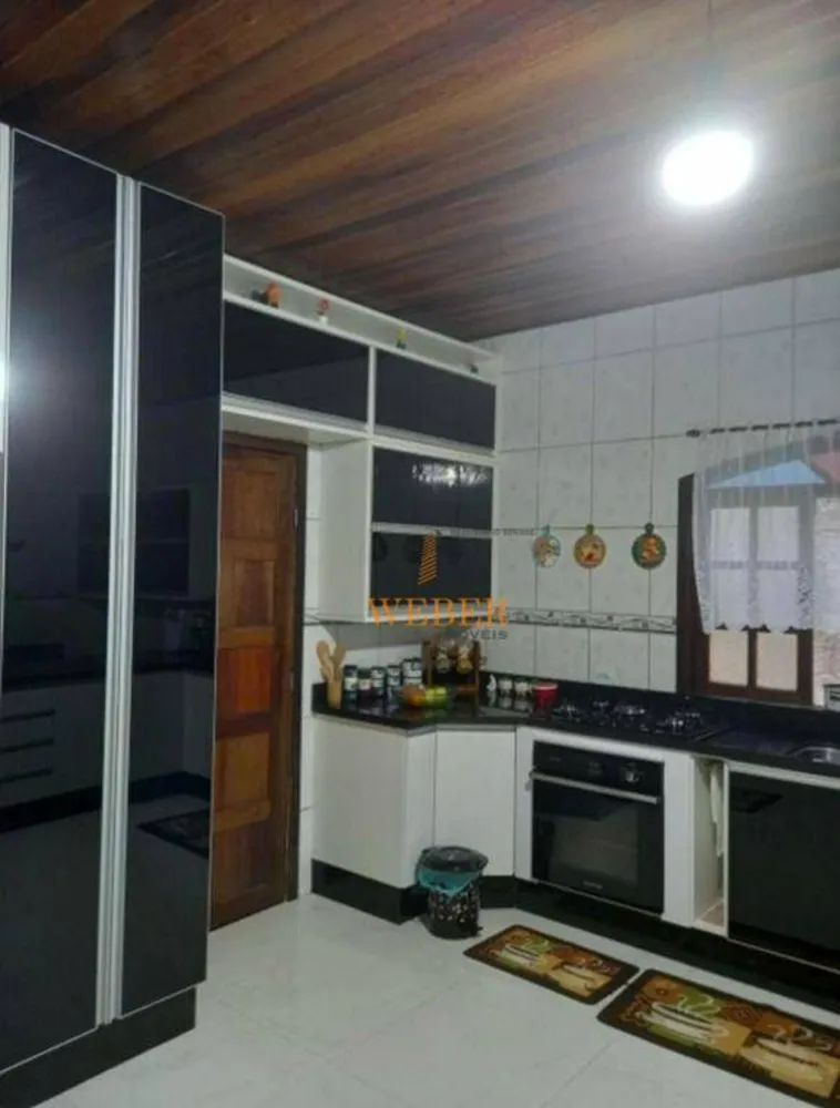 Casa, 3 quartos, 250 m² - Foto 2