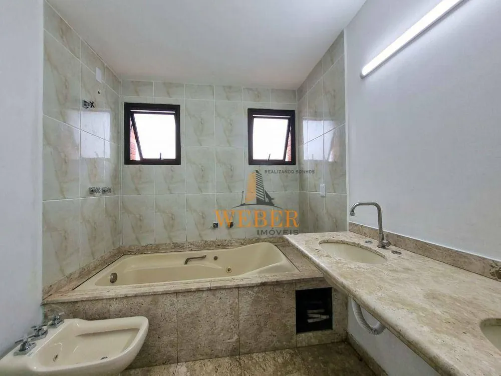 Apartamento, 4 quartos, 236 m² - Foto 1