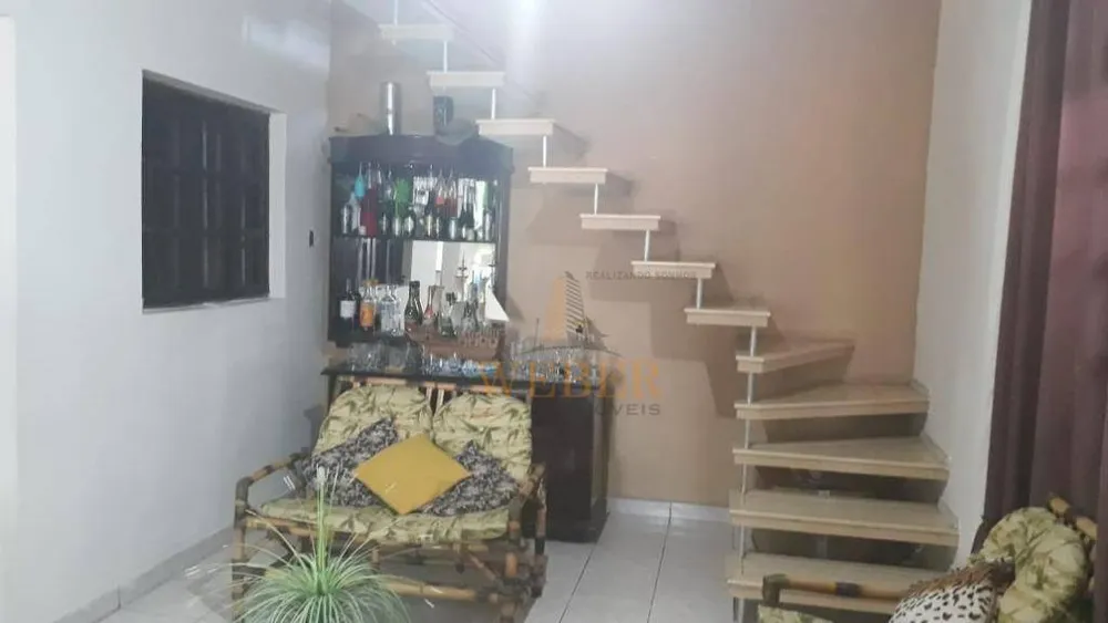 Casa, 3 quartos, 170 m² - Foto 2