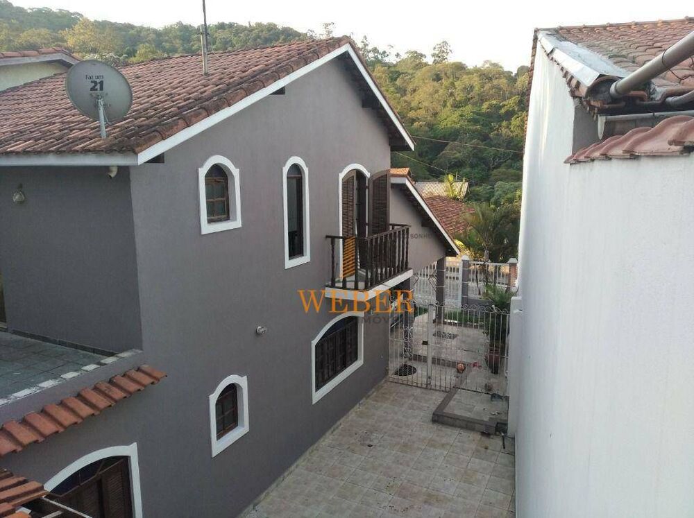 Sobrado, 4 quartos, 177 m² - Foto 1