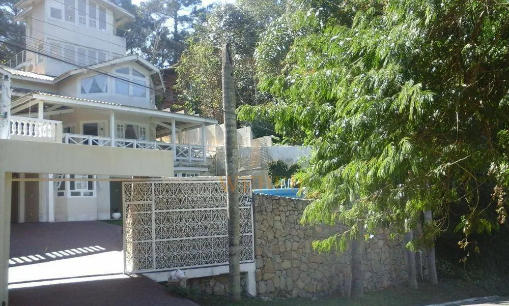 Sobrado, 5 quartos, 427 m² - Foto 1