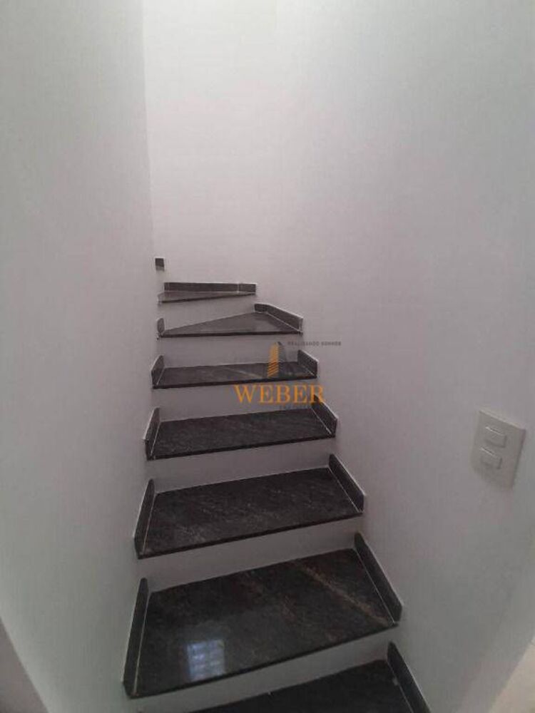 Sobrado, 3 quartos, 223 m² - Foto 2