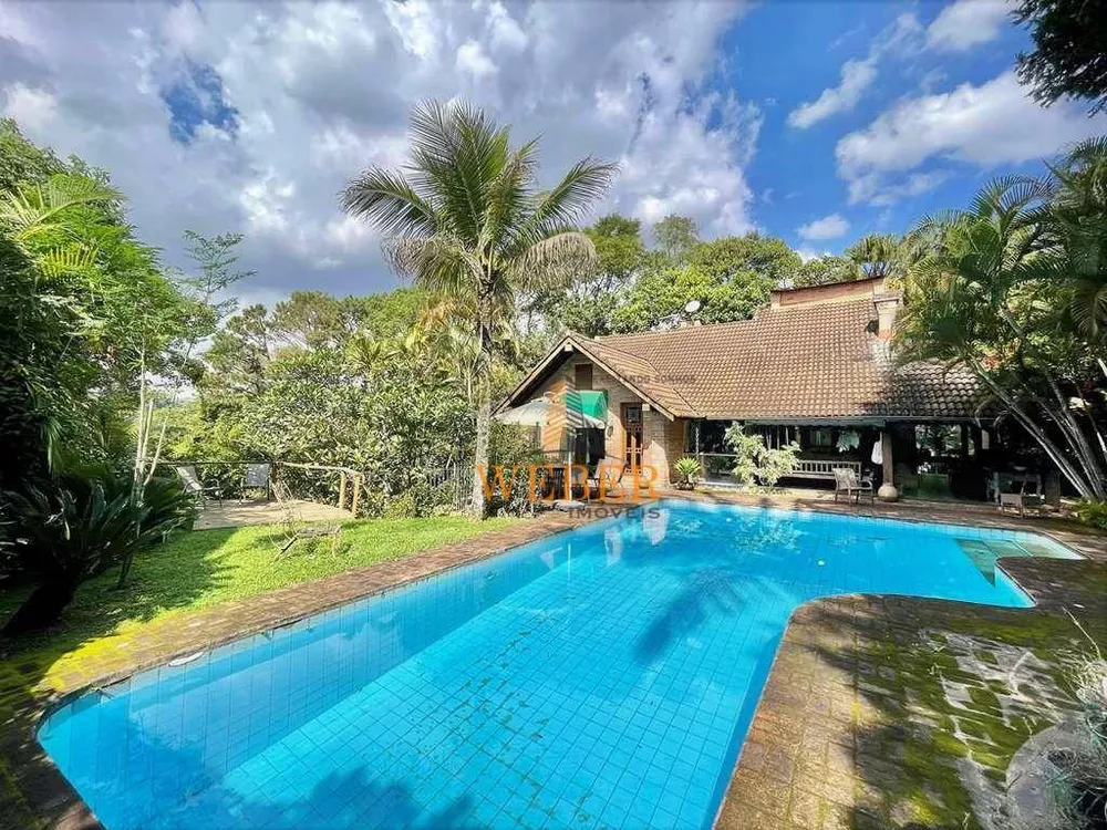 Casa de Condomínio à venda com 3 quartos, 363m² - Foto 1