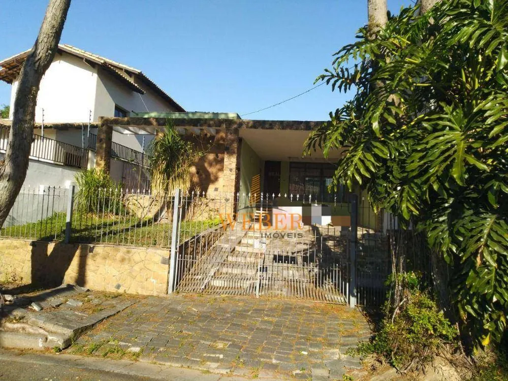 Casa, 3 quartos, 200 m² - Foto 1