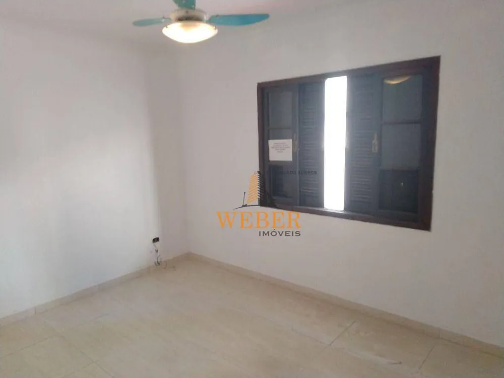 Casa, 3 quartos, 200 m² - Foto 12