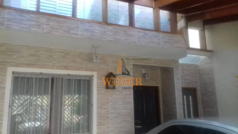Sobrado, 3 quartos, 230 m² - Foto 1