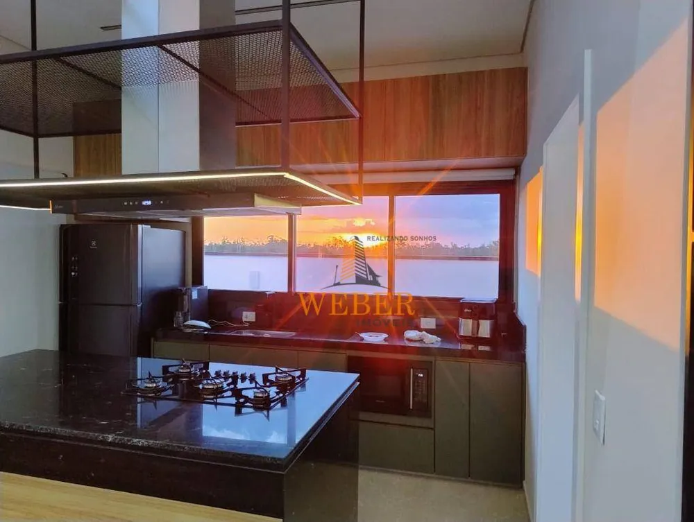Casa, 3 quartos, 196 m² - Foto 2