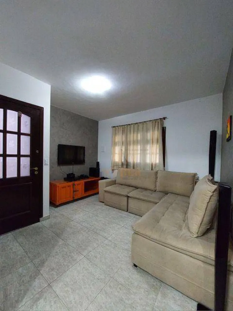 Sobrado, 3 quartos, 235 m² - Foto 1