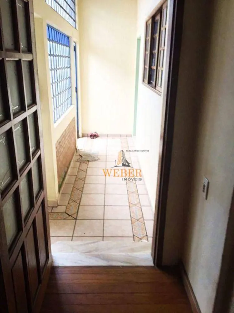Casa, 5 quartos, 250 m² - Foto 4