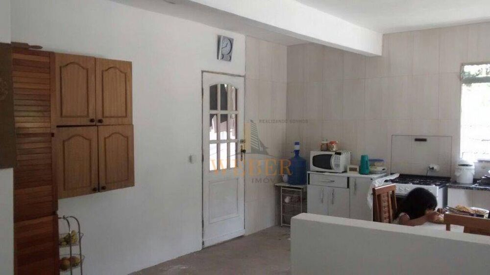 Casa à venda com 4 quartos, 285m² - Foto 5