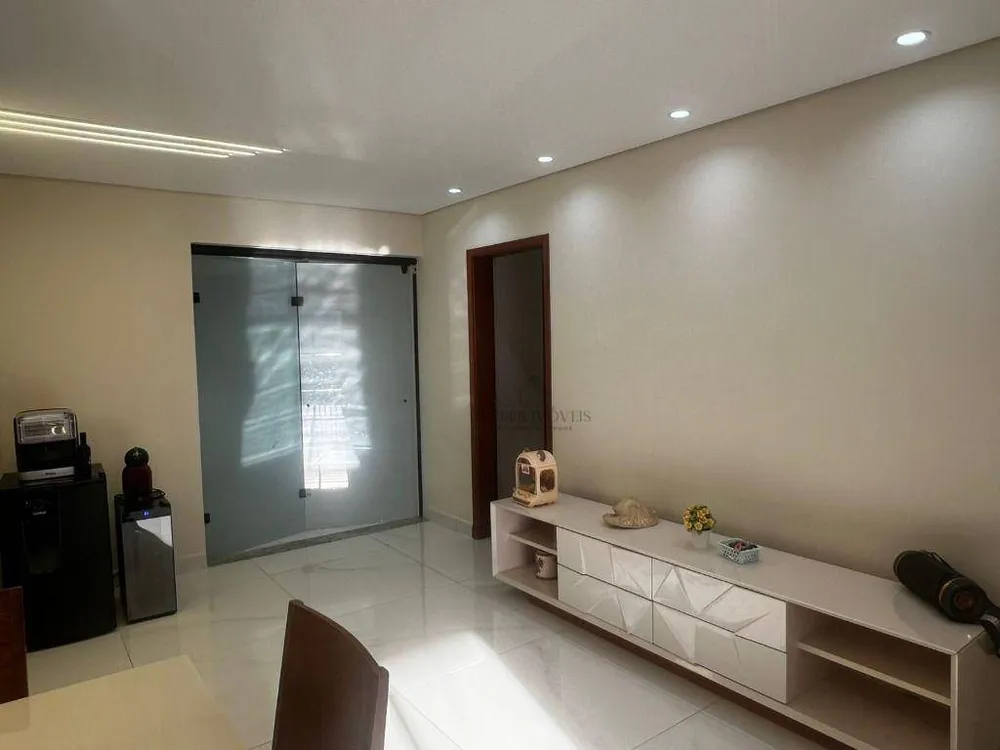 Apartamento, 3 quartos, 140 m² - Foto 11