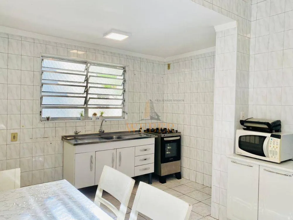 Casa, 3 quartos, 200 m² - Foto 12