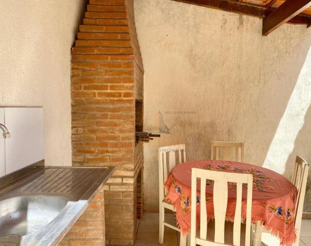 Casa, 3 quartos, 200 m² - Foto 1