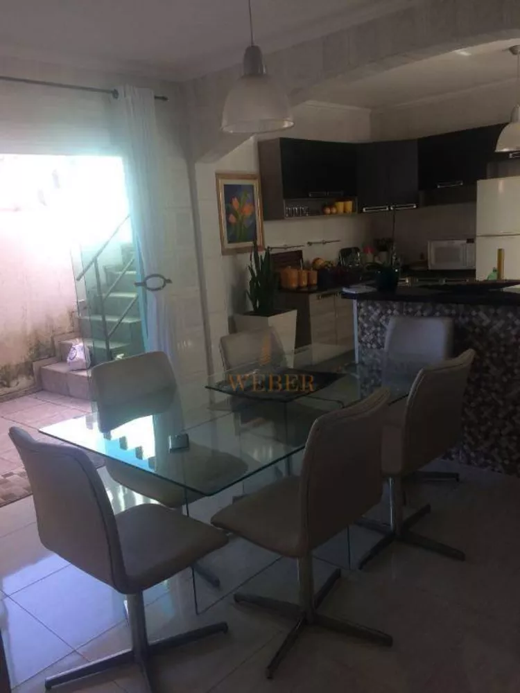 Casa à venda com 2 quartos, 170m² - Foto 4