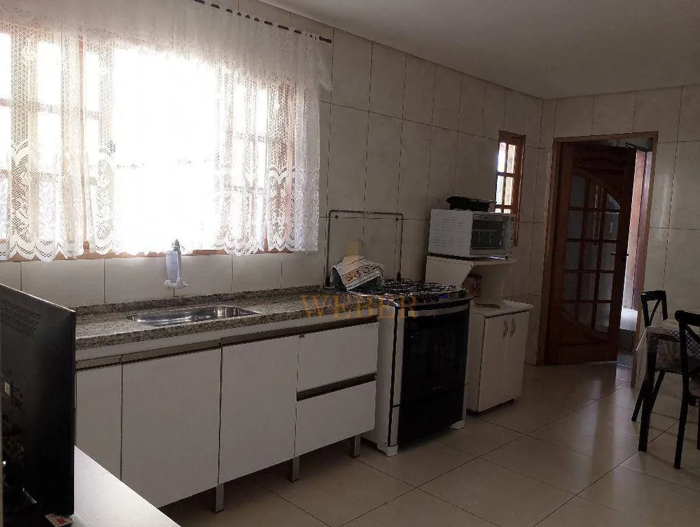 Casa, 4 quartos, 200 m² - Foto 10