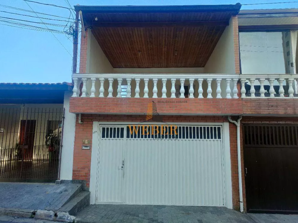 Sobrado à venda com 3 quartos, 269m² - Foto 1