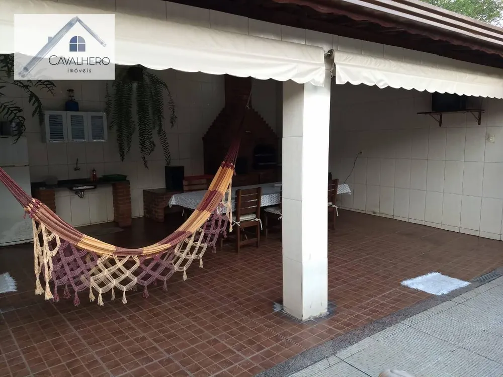 Sobrado, 3 quartos, 324 m² - Foto 2
