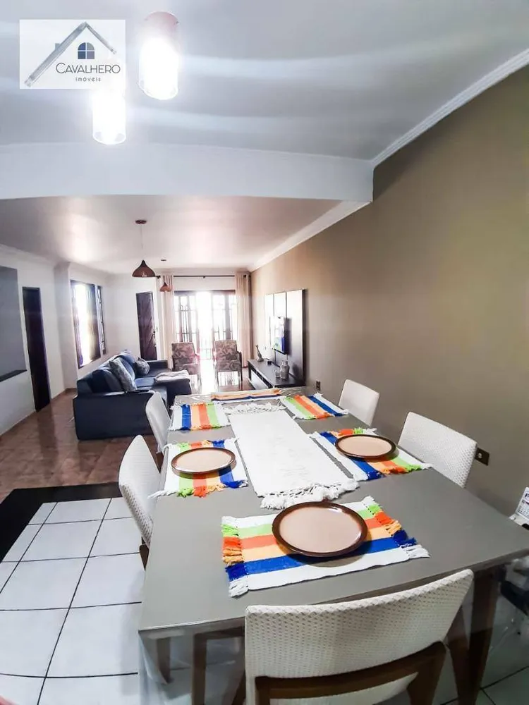 Casa, 3 quartos, 386 m² - Foto 1