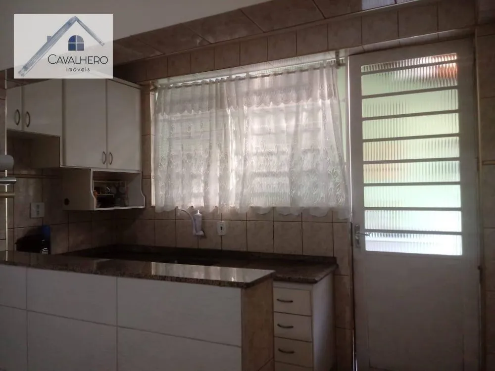 Casa, 6 quartos, 300 m² - Foto 3