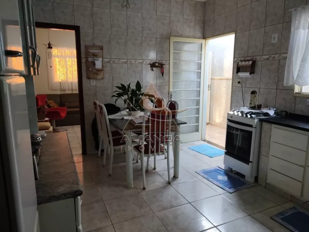 Casa à venda com 3 quartos, 100m² - Foto 3