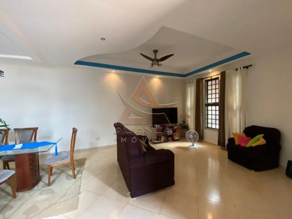 Casa, 3 quartos, 242 m² - Foto 2