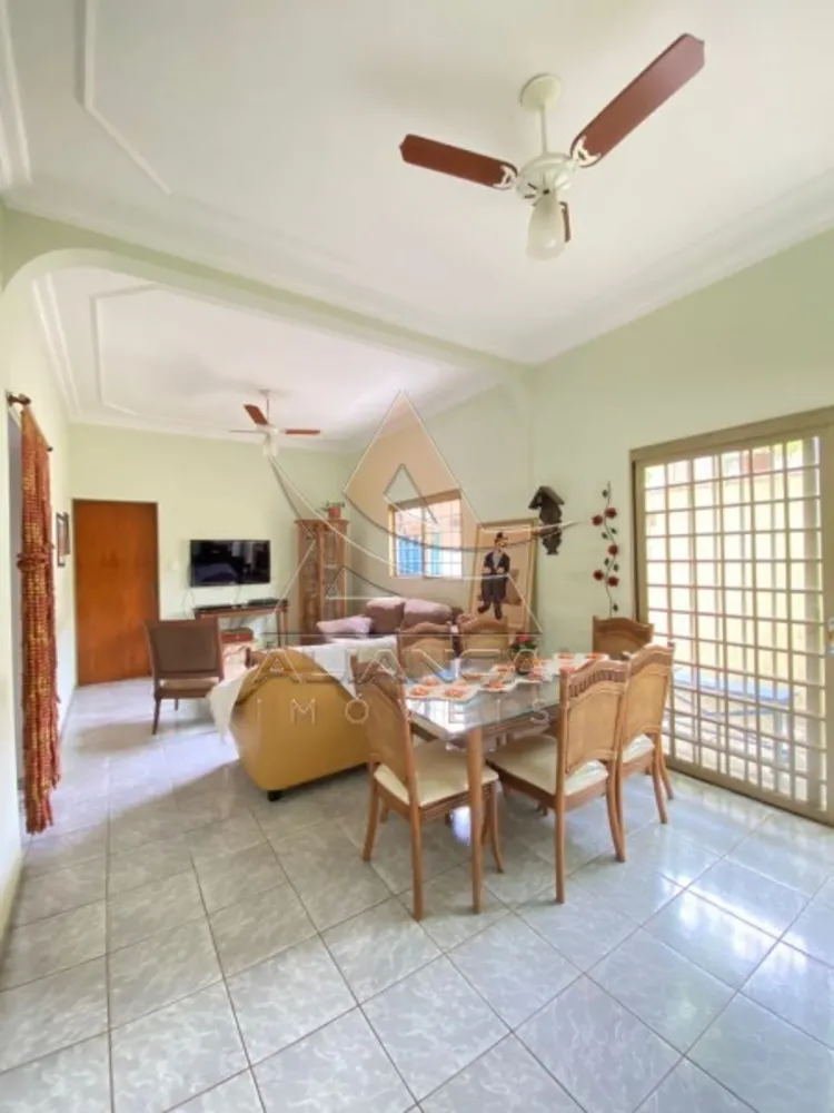 Casa, 3 quartos, 329 m² - Foto 1