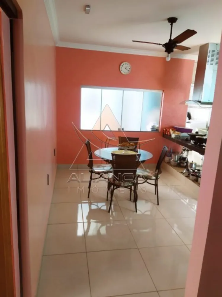 Casa, 3 quartos, 212 m² - Foto 2